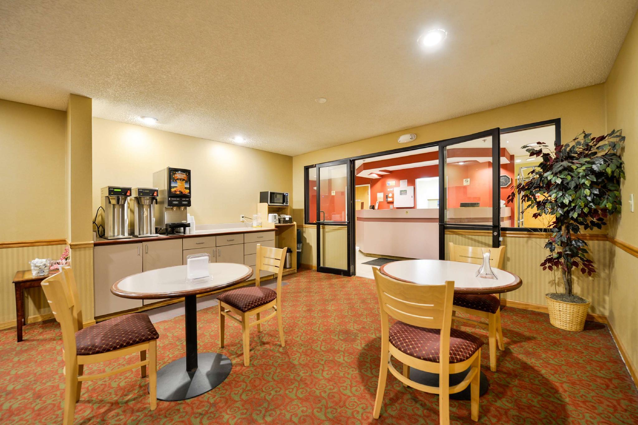 Americas Best Value Inn - Восток Сиракьюс Ресторан фото